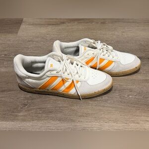 Women’s Adidas Breaknet Sleek Sneaker Size 10 👟